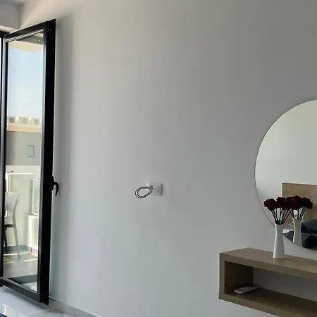 Diamond Star 2 Apartment *